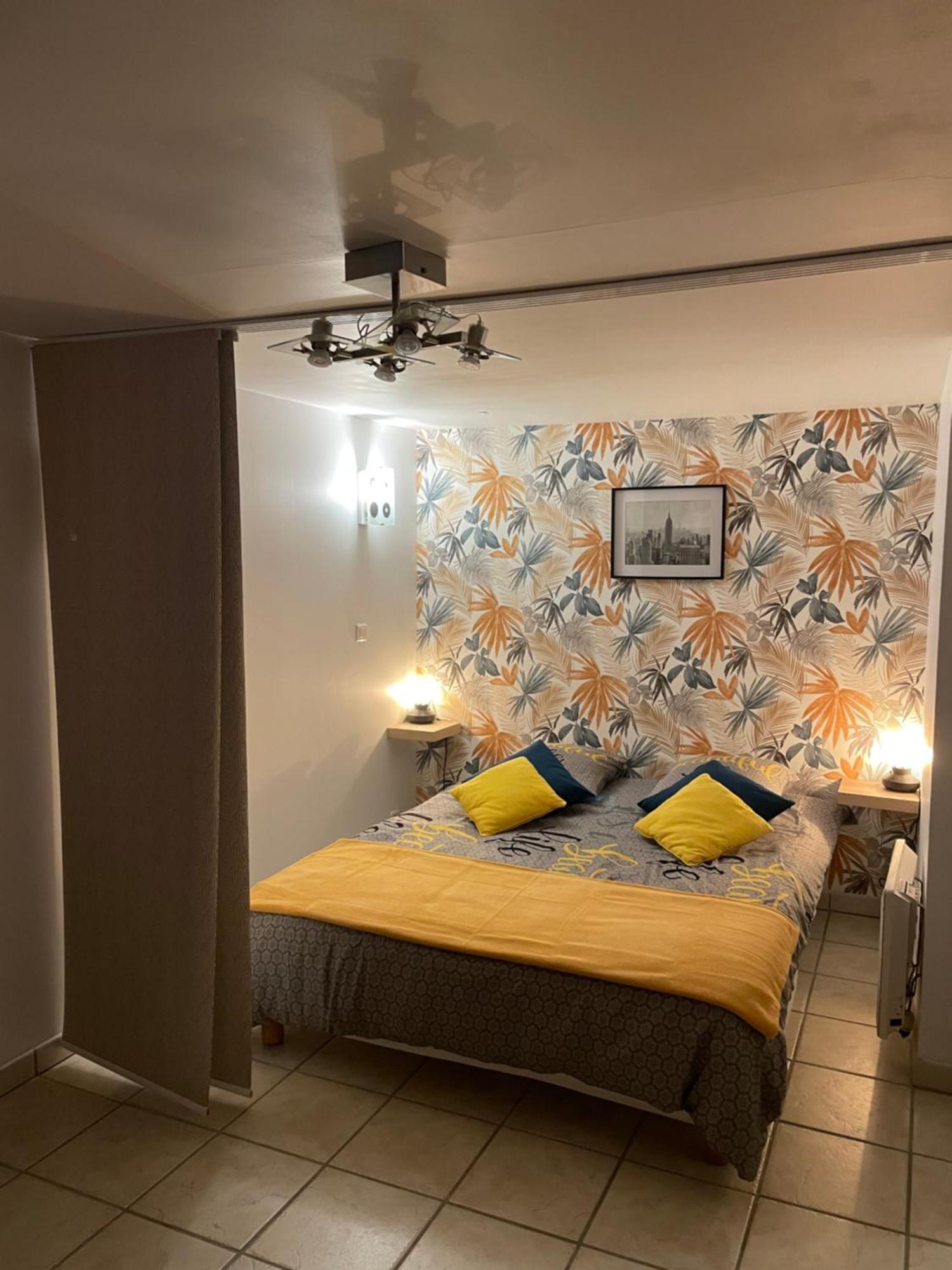 3 Mn De La Terrasse Velos Proche De La Fortifiee Bed & Breakfast *